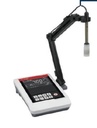 pH METER